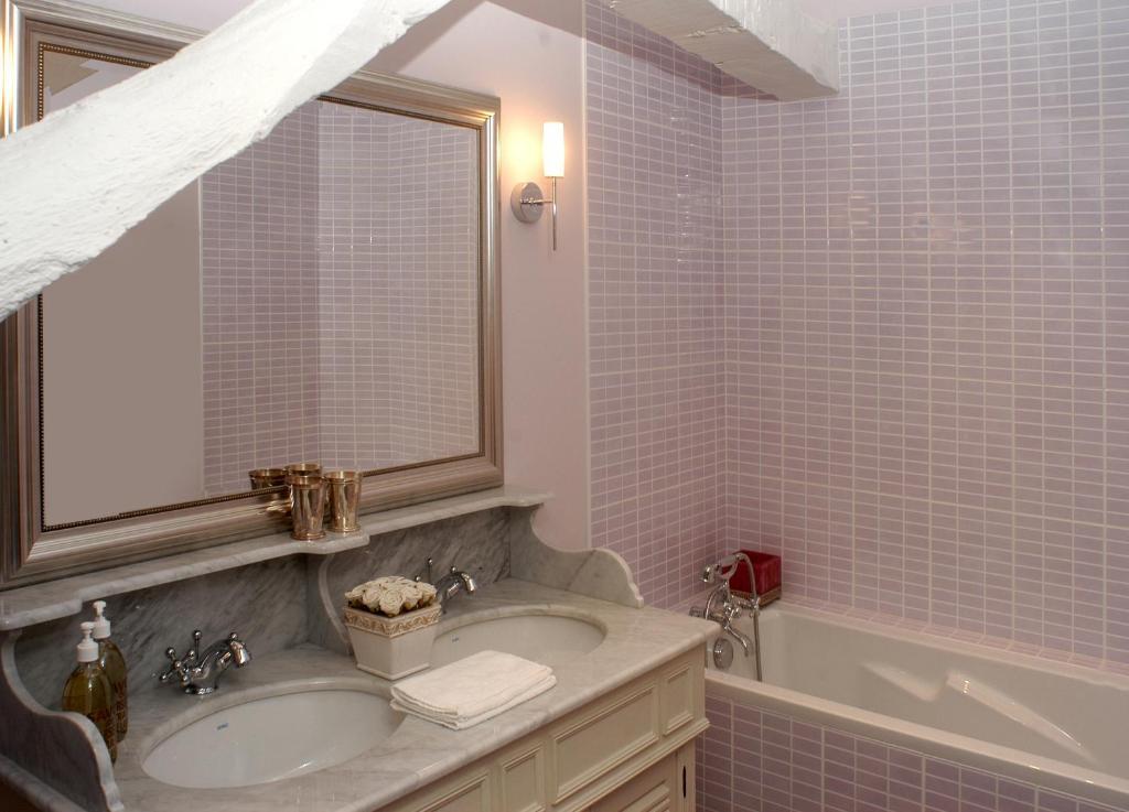 Craon  La Demeure De L'Ile Bed & Breakfast エクステリア 写真