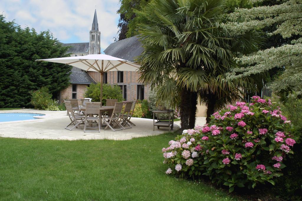 Craon  La Demeure De L'Ile Bed & Breakfast エクステリア 写真
