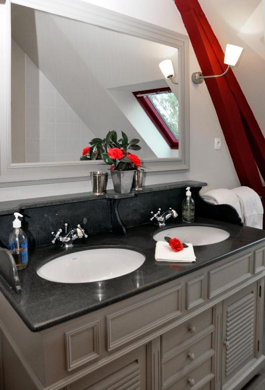 Craon  La Demeure De L'Ile Bed & Breakfast 部屋 写真
